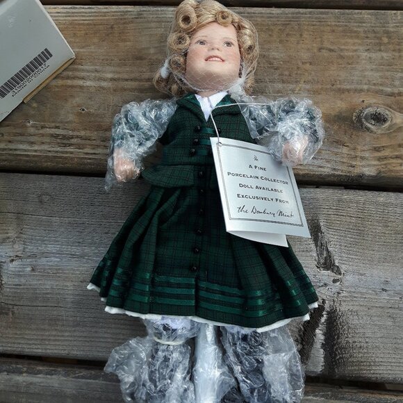 Shirley Temple Movie Classics Danbury Mint Doll - Picture 6 of 9